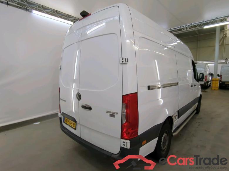 Mercedes-Benz Sprinter 311CDI L2H2 RWD 3.5 Functional VI 4d #2