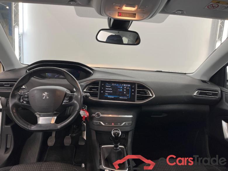 PEUGEOT 308 SW 1.2 PureTech Blue Lease Active #6