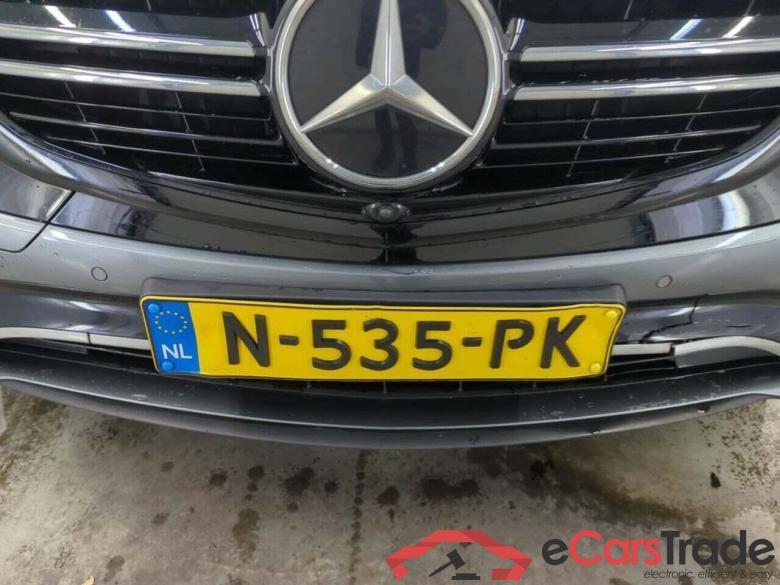 MERCEDES-BENZ EQC 400 4MATIC AMG Line #4