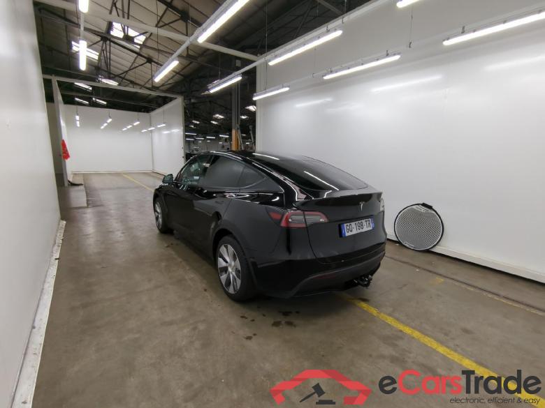 TESLA Model Y / 2021 / 5P / SUV RWD #2