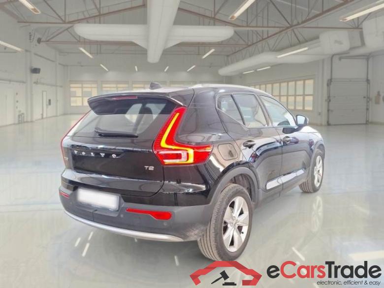 VOLVO XC40 / 2021 / 5P / SUV T2 AUTOMATICO CORE #2