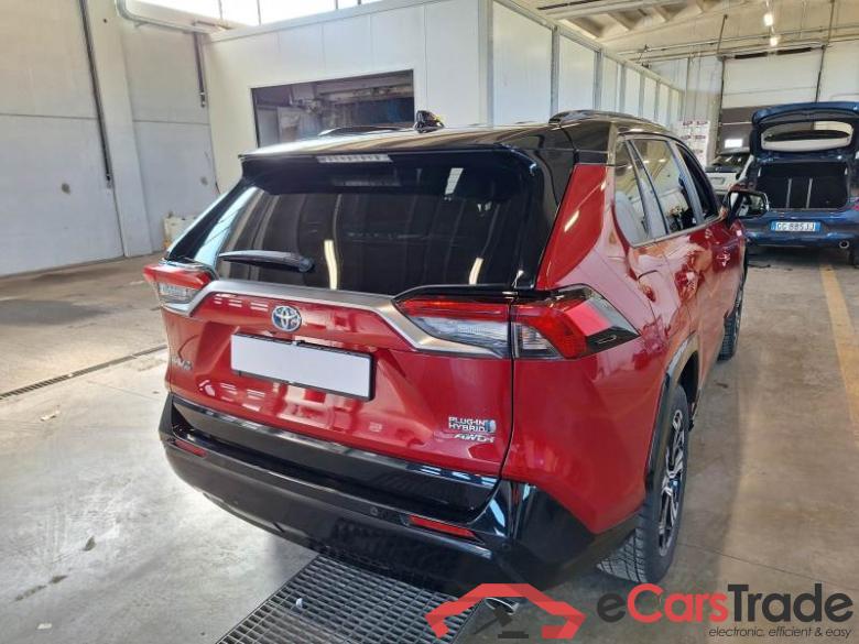 TOYOTA RAV4 / 2018 / 5P / CROSSOVER PLUG-IN 2.5 PHEV 306CV ECVT STYLE+ 4WD #2