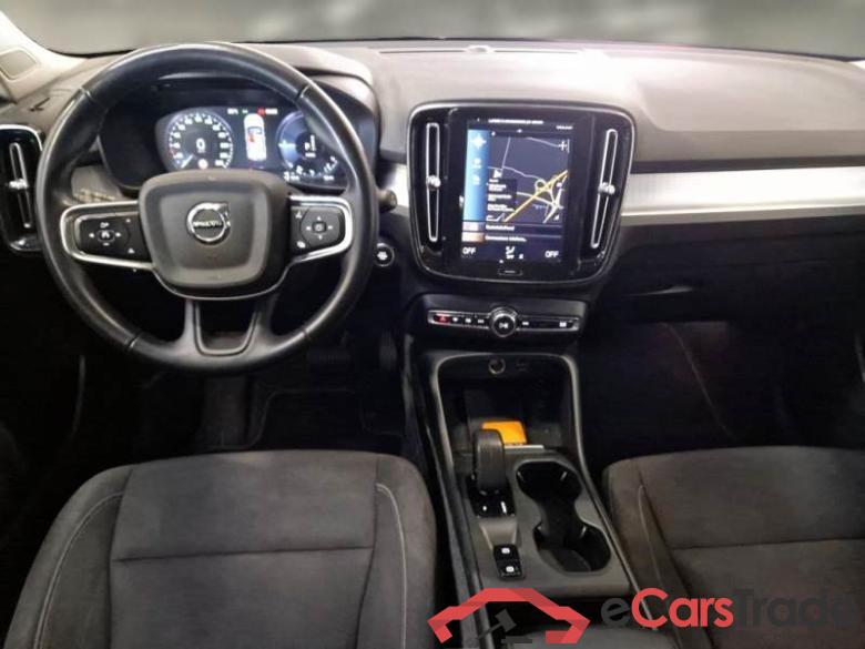 VOLVO XC40 / 2017 / 5P / SUV T4 PLUG-IN HYBRID AUTO RECH INSCRIP EXPR #3