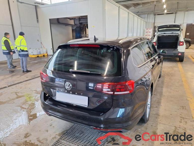 VOLKSWAGEN PASSAT / 2019 / 5P / STATION WAGON VAR. 2.0TDI SCR EVO 110KW BUSINESS DSG #2