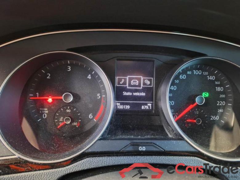 VOLKSWAGEN PASSAT / 2019 / 5P / STATION WAGON VAR. 2.0TDI SCR EVO 110KW BUSINESS DSG #4