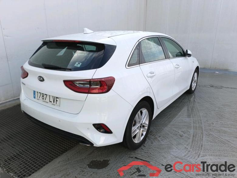 KIA Ceed / 2018 / 5P / berlina con portón 1.0 T-GDi 74kW (100CV) Drive #2