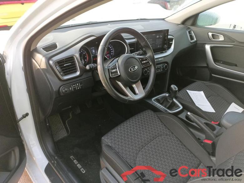 KIA Ceed / 2018 / 5P / berlina con portón 1.0 T-GDi 74kW (100CV) Drive #3