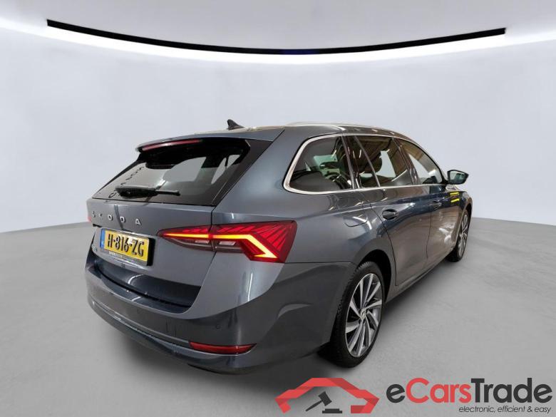 SKODA Octavia Combi 110 kW #5