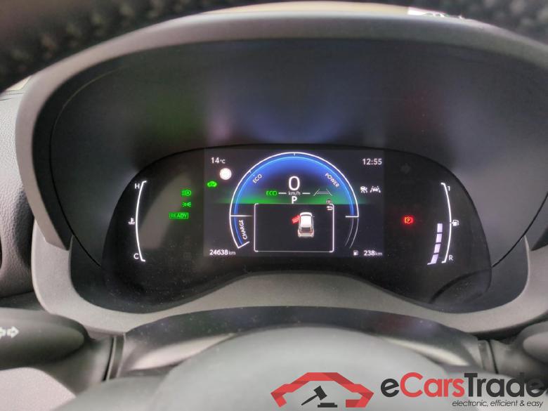 TOYOTA Yaris Cross Hybride / 2021 / 5P / SUV 1.5 HYBRID 116H DYNAMIC AUTO #6