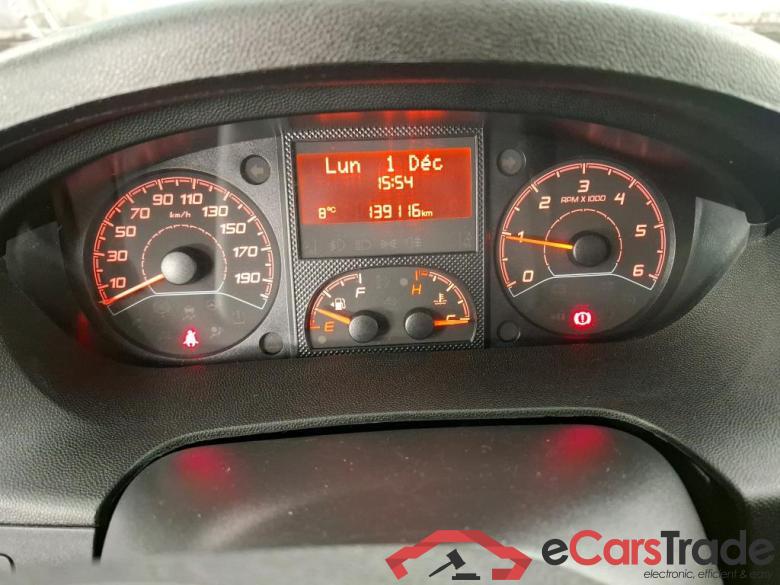 PEUGEOT Boxer VU 4p Fourgon BLUEHDI 130 PREMIUM 333 L1H1 #6