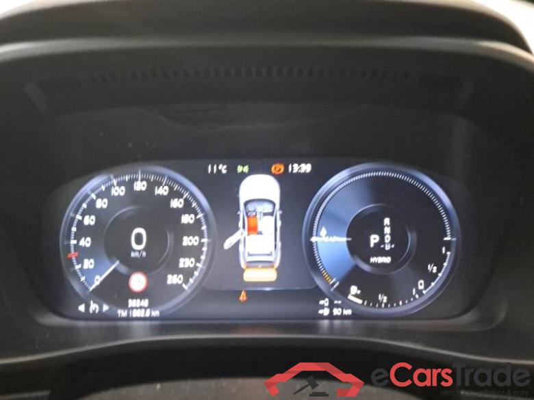 VOLVO XC40 / 2021 / 5P / SUV T4 RECHARGE PLUG-IN AUTO CORE #4