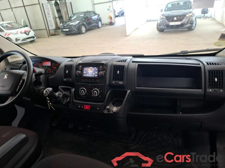 PEUGEOT Boxer / 2014 / 4P / Fourgon tôlé BlueHDi S&S 120 PREMIUM 335 L2H2 #5