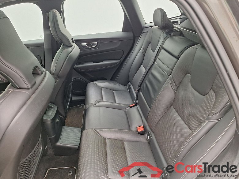 Volvo, XC60 '17, Volvo XC60 T6 Recharge Geartronic R-Design 5d #4