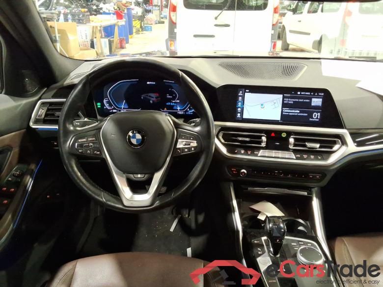 BMW 3 TOURING - 2019 330eA PHEV #6