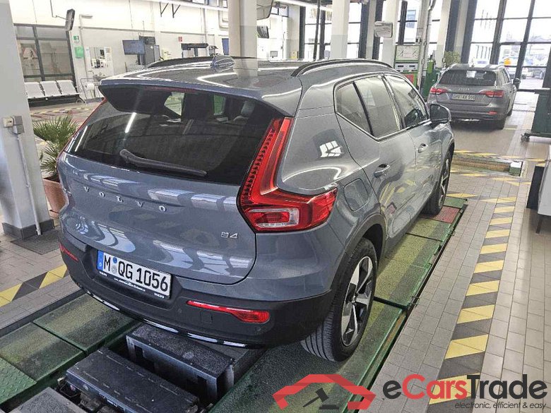 Volvo XC40 (2017->) DE - SUV5 B4 2WD EU6d, Plus Dark (EURO 6d), (Facelift) 2022 - 2024 #3