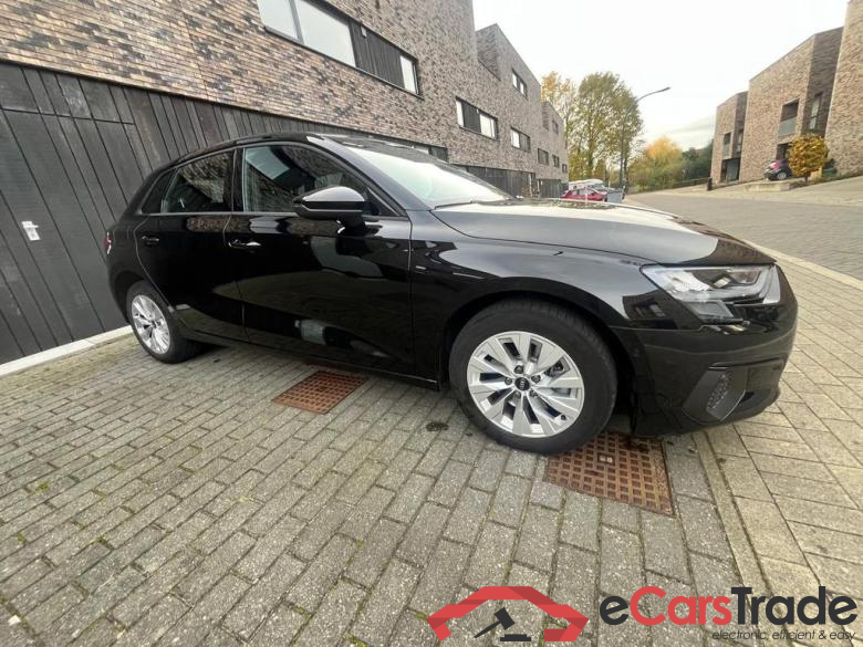 AUDI A3 Sportback PHEV Audi A3 Sportback Attraction 40 TFSI e  150(204) kW(pk) S tronic