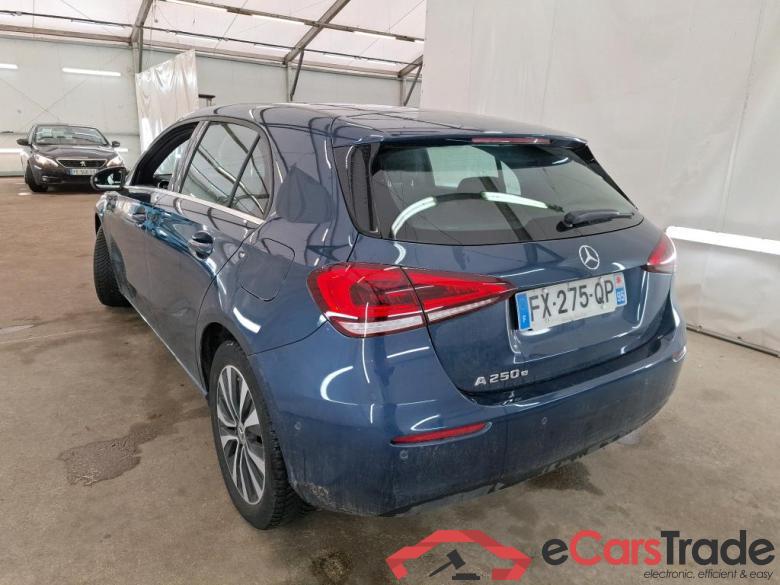 MERCEDES BENZ Classe A Compact  2018 5P  Berline A 250 e Business Line 8GDCT #2