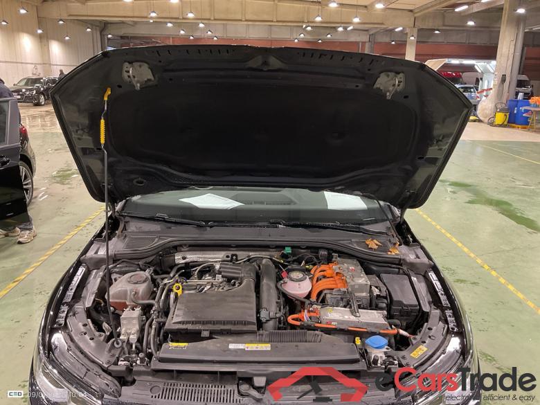 VOLKSWAGEN GOLF VIII 1.4 EHYBRID STYLE BUSINESS DSG #6