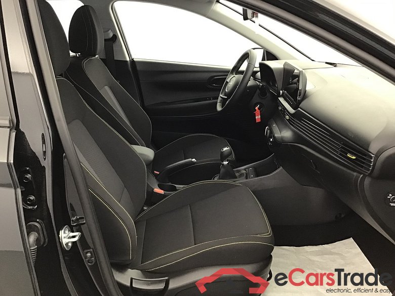 Hyundai i20 Smart 1.2 GASOLINE 79hp #6