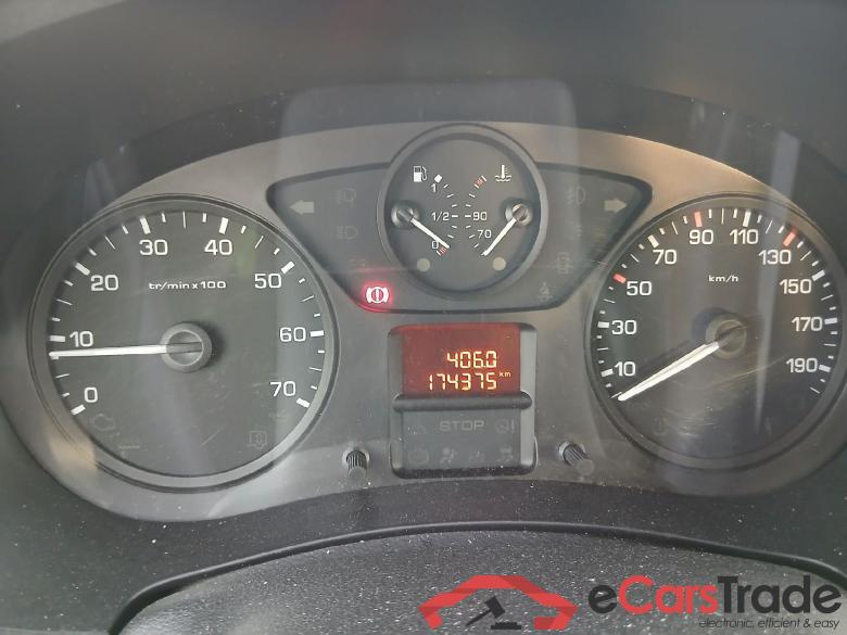 Berlingo Combi Live Edition 1.6 BlueHDi 100CV MT5 E6 #4