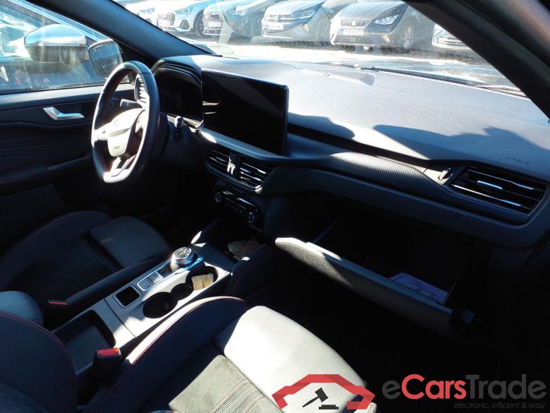 FORD Kuga 2.5 243CV  Automático St Line X (Pano) #3