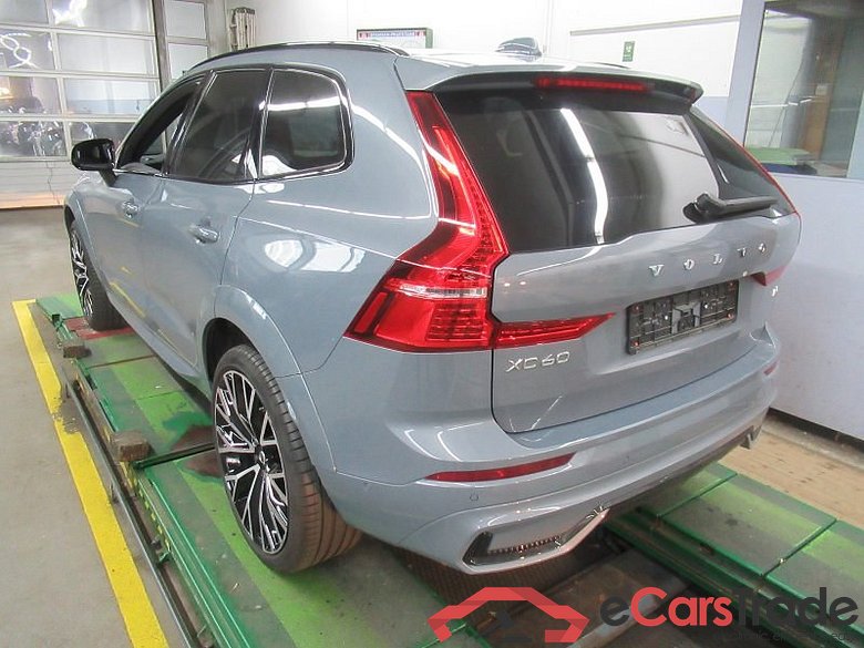 Volvo XC60 (03.2017->) DE - SUV5 B5 (Benzin) 2WD EU6d, R-Design Mild-Hybrid (EURO 6d), (Facelift) 2021 #4