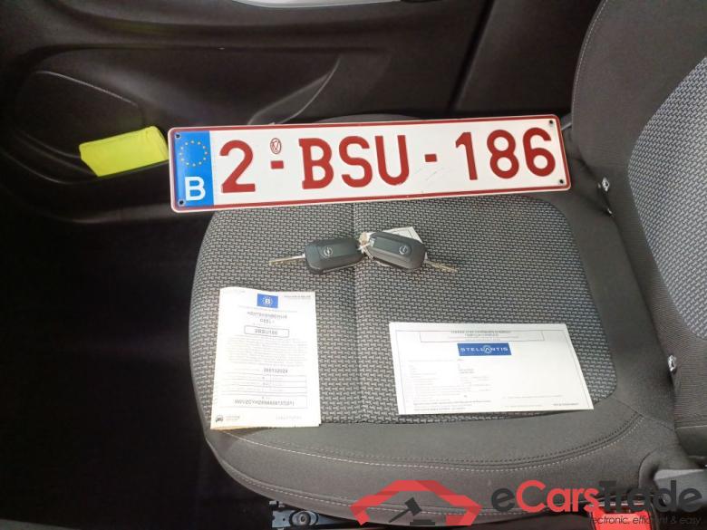 Opel Grandland 1.5 Turbo D S/S AT8 Business Edition 5d #4