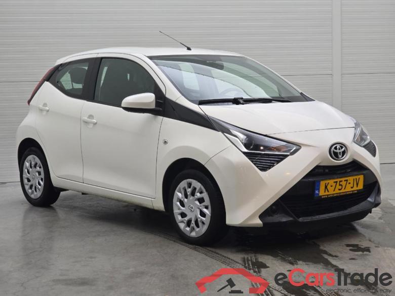 TOYOTA Aygo 1.0 VVT-i x-play #2