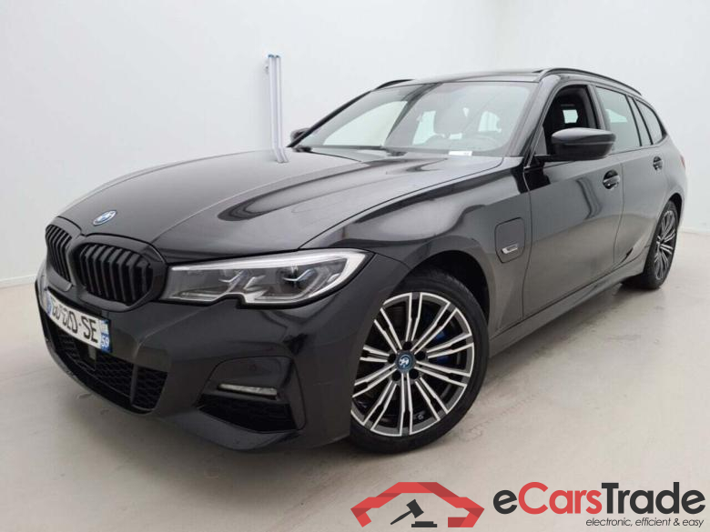 BMW 3-SERIE TOURING 2.0 330E AUT