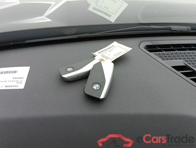 BMW X1 DIESEL - 2023 2.0 dA 150hp sDrive18 5d #4