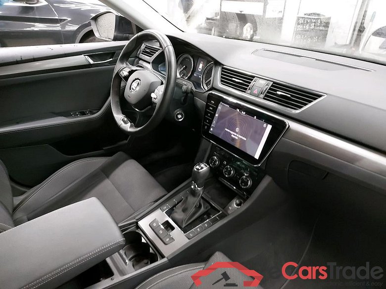 SKODA - SKO SUPERB COMBI CRTDI 150PK DSG7 Style Pack Corporate Plus & Comfort & GPS & Canton Sound #3