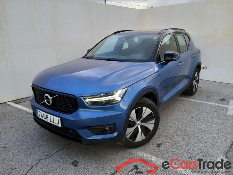 VOLVO XC40 / 2017 / 5P / todoterreno 1.5 T4 Twin Recharge R-Design Exp Auto