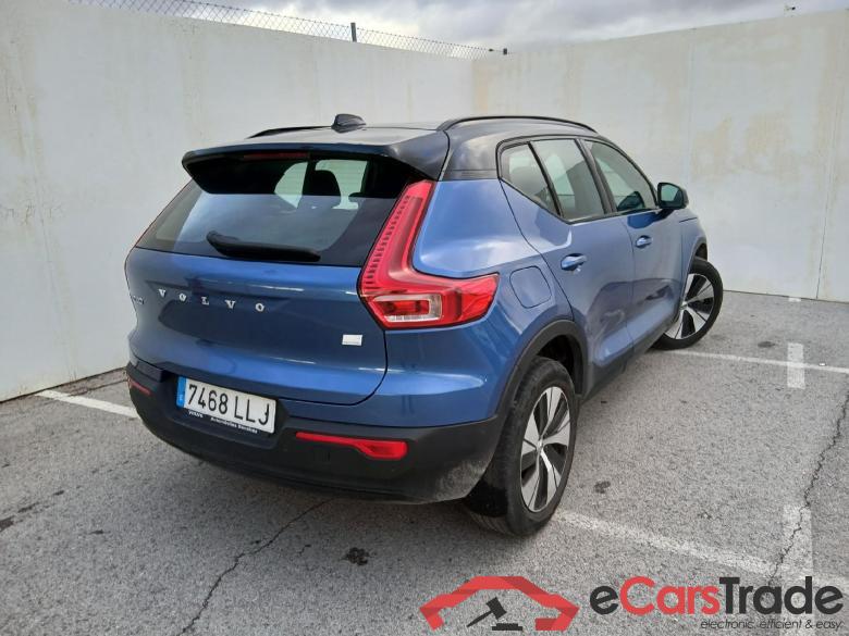 VOLVO XC40 / 2017 / 5P / todoterreno 1.5 T4 Twin Recharge R-Design Exp Auto #2