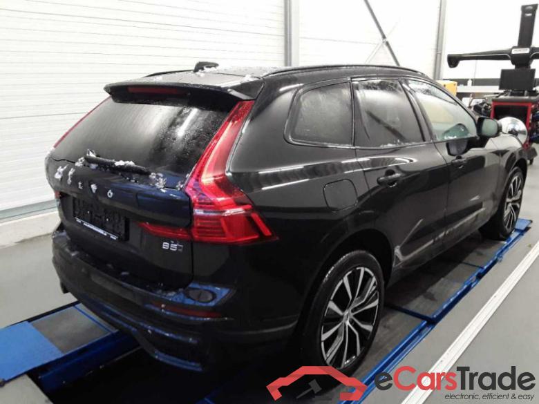 Volvo XC60 (03.2017->) DE - SUV5 B5 (Benzin) AWD EU6d, Ultimate Dark Mild-Hybrid (EURO 6d), (Facelift) #3