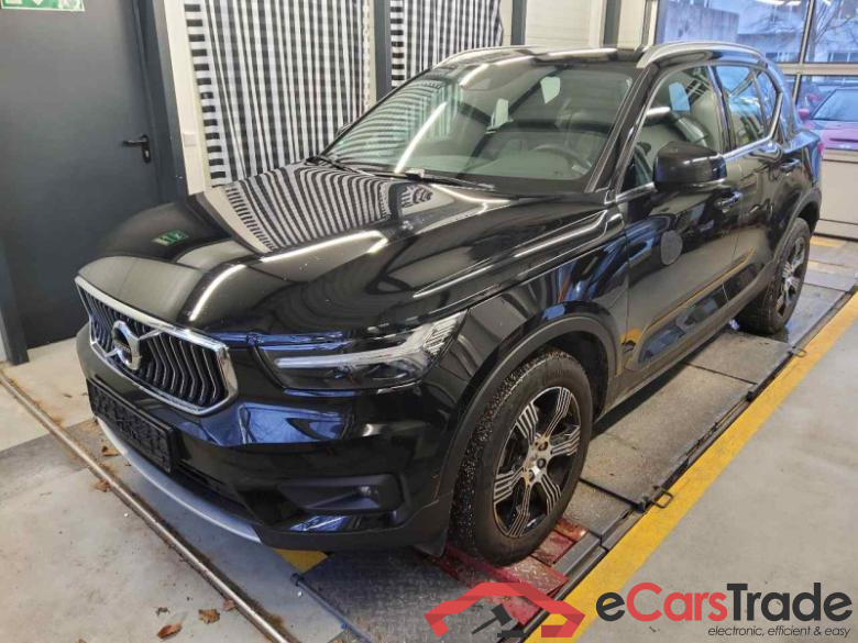 Volvo XC40 (2017->) DE - SUV5 B4 2WD EU6d, Inscription (EURO 6d), 2020 - 2022