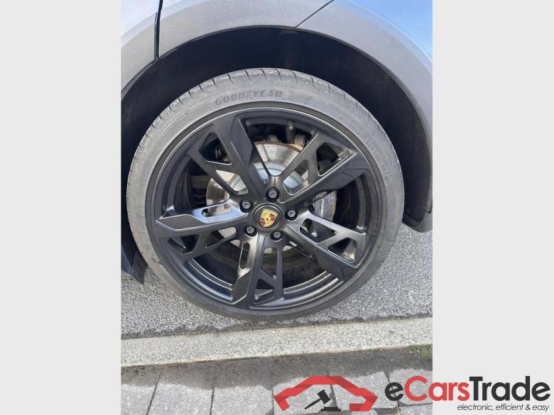 PORSCHE Taycan Cross Turismo Taycan 4 Cross Turismo #5