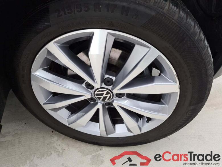 VOLKSWAGEN T-ROC 1.5 TSI ACT STYLE #4