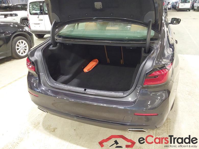 BMW 5 SERIES BERLINE 2.0 520D 140KW AUTO #3