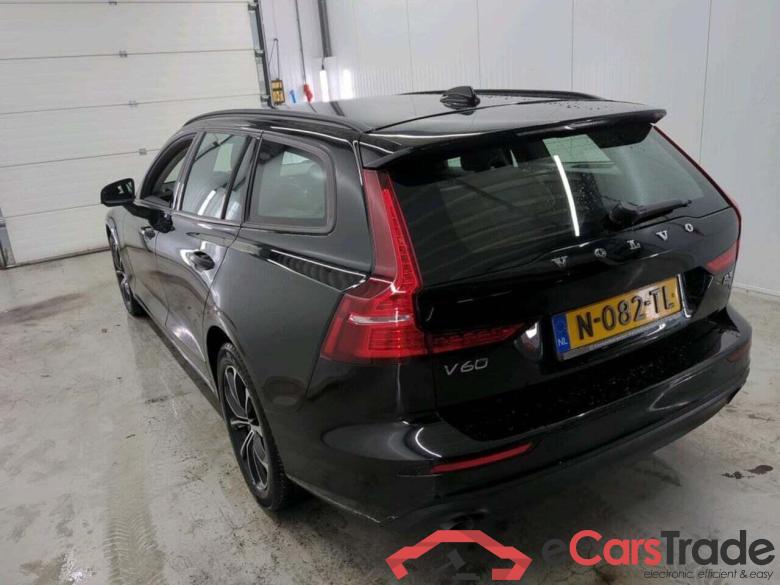 VOLVO V60 2.0 B3 Momentum #6