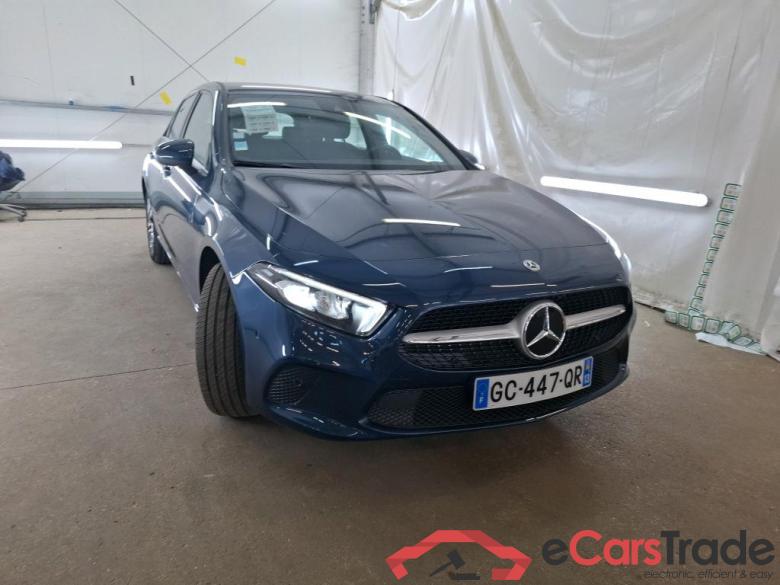 MERCEDES-BENZ Classe A Compact / 2018 / 5P / Berline A 250 e Business Line 8G-DCT #4