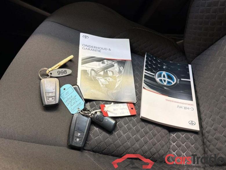 TOYOTA C-HR 1.8 Hybrid Active #4
