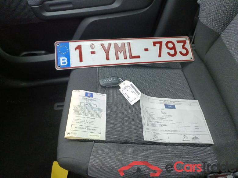 Citroën C3 Aircross 1.2 PureTech 130 S&S EAT6 Shine 5d #4