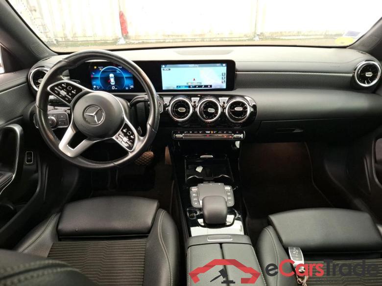 MERCEDES-BENZ CLA Coupe / 2019 / 4P / Coupé CLA 200 d Business Line BA8 #5