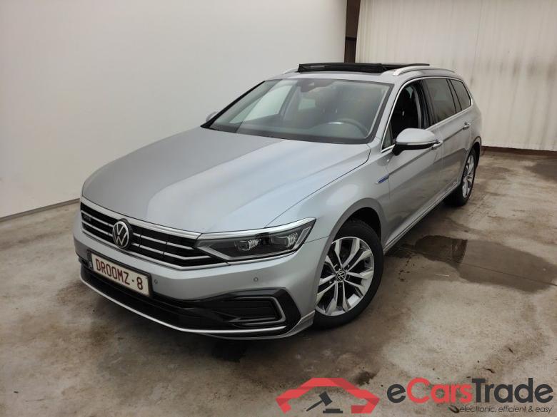 Volkswagen Passat Variant 1.4 TSI DSG6 GTE Business 5d #1
