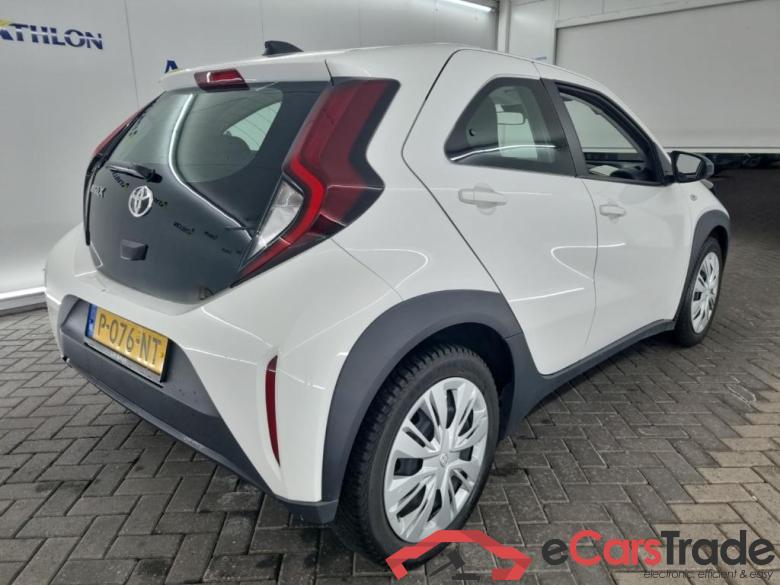 TOYOTA Aygo X 1.0 VVT-I MT play 5D 53kW #3