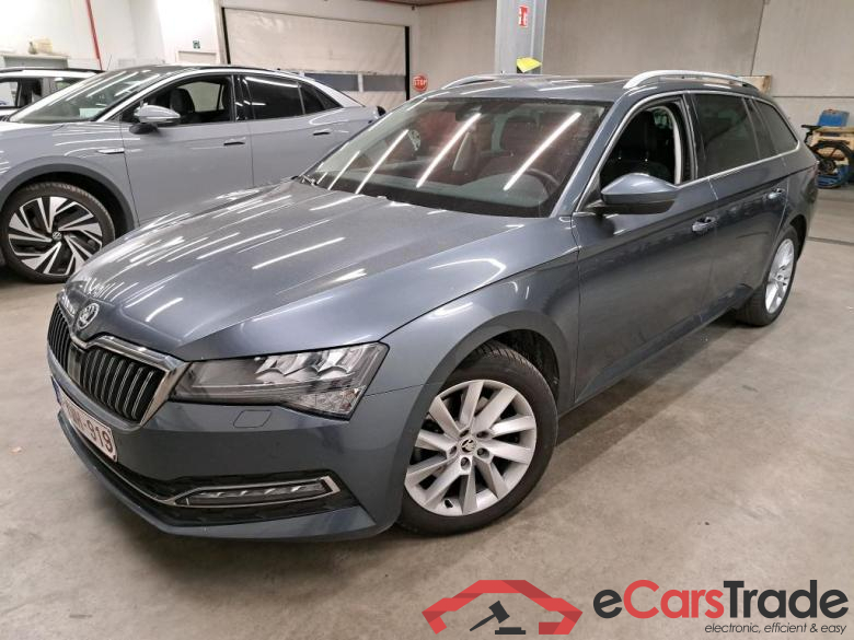 SKODA - SKO SUPERB COMBI CRTDI 150PK DSG7 Style Pack Premium II & Corporate Plus & Pano Roof & Removable Trailer Hook