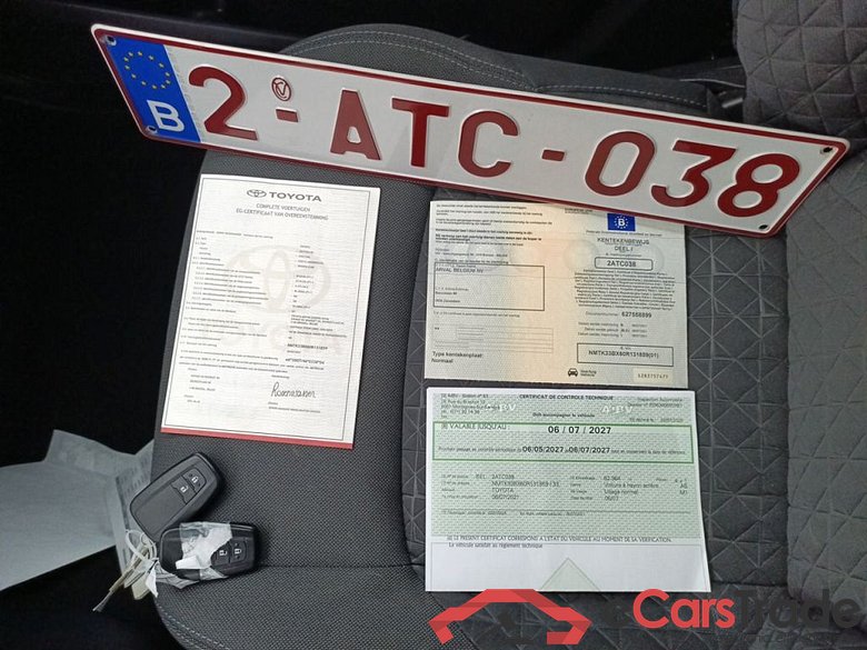 Toyota C-HR 1.8 VVT i-Hybrid C-Lub Mono-Tone E-CVT 5d #4