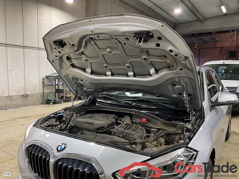 BMW 1 SERIES HATCH 1.5 116I (80KW) #6