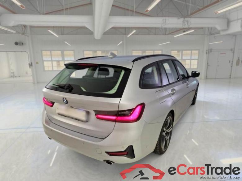 BMW SERIE 3 / 2018 / 5P / STATION WAGON 318D 48V BUSINESS ADVANTAGE TOURING AUTO #2