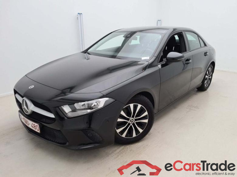 MERCEDES-BENZ A-KLASSE SEDAN 200D BUSINESS SOL. LTD. DCT